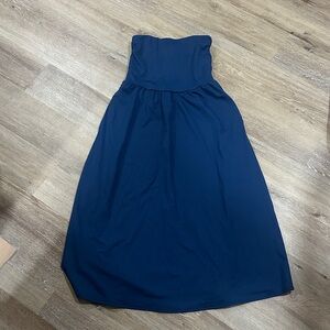 Elegant Strapless Navy Blue Dress - midi